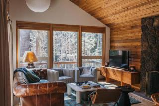 Pet Friendly Cabin w/ AC- King Beds -Walk to Pool - Black Butte Ranch - 0