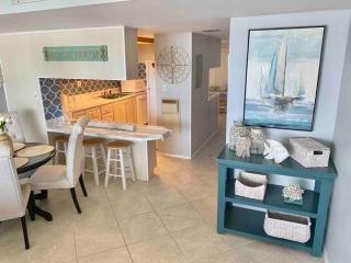 Ocean Front Condo In New Smyrna Beach Fl - New Smyrna Beach - 5