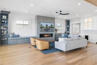 712 Ocean Blvd by AvantStay Luxe Beach House w Pool Game Zone Beach Access and Views - Isle of Palms - 3