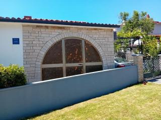 Studio apartman Mirjana - Medulin - 0
