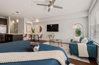 Luxurious 1BR King Suite in Midtown Charlotte - 7