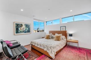 Modern Ocean Front Beach Home- 3 king beds 3 bedroom - Oxnard - 9