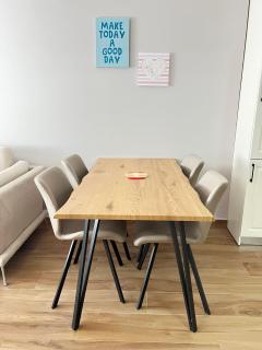 A&E Seaside Apartment - Golem - 9