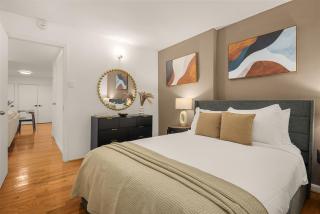 East Village Manhattan 3BR Apartment for City Life - New York - 2