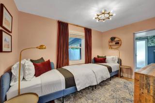 Heated Saltwater Pool Family & Pet-Friendly Oasis - 4