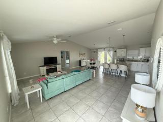 Home in Englewood - Englewood - 9