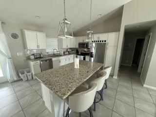 Home in Englewood - Englewood - 6
