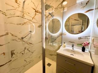 FITZ JAMES 2 Bedrooms 2 Bathrooms in Historic Center - 6