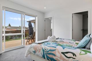 Modern 3BR Home, Walk to Lake Taupo - Taupo - 9