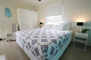 NEW 3BR 2BA Modern Clean Calbas Villa with Pool - Paraguaná - 1