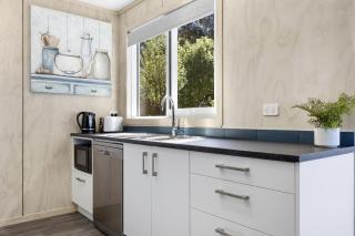 Timberline Retreat, Cozy 2BR Stay Near Taupo Town - Taupo - 7
