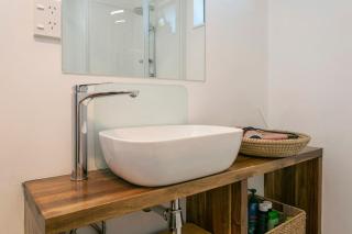 Treetop Living, Peaceful 4BR With Scenic Bush Views - 2