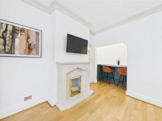 Queens Road by Signature Stays - Modern - Central - 9