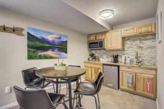 Mountain Studio Cozy Escape with Stunning Views - 6