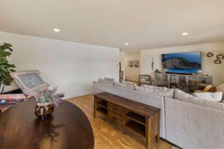 Lakefront Luxury Stunning Views Dock Hot Tub - Kamilche - 1