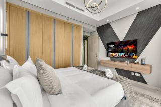 Panoramic Burj Views, Famous Infinity Pool, Balcony Mini Golf - Paramount Midtown - 5