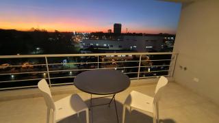 NORDELTA- Departamento con Terraza Privada, Cochera Cubierta, Gym y Piscina - 3