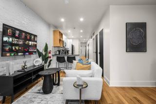 Prime NYC Location 4BR Spacious Haven - New York - 4