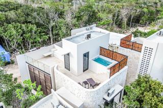 Ocean Breeze Villa - A few steps from the beach! - Tulum - 0