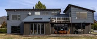 Spacious Mountain View Manor with Sauna - Wanaka - 6