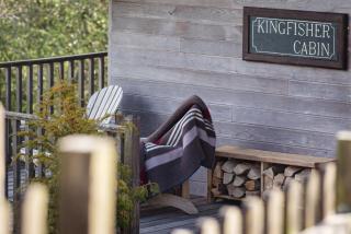 Kingfisher Cabin, Butterwell Farm, Riverside cabin on 40-acre private estate - Bodmin - 2