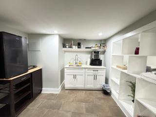 Cozy New Basement APT in DC near Metro - Washington - 2