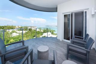 2 Bed Ocean View Condo at ONE Cable Beach - Nassau - 9