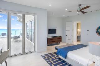 Oceanfront Penthouse and patio at ONE Cable Beach - Nassau - 6