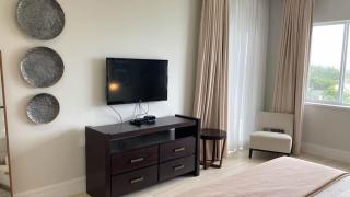 5th Floor Condo at ONE Cable Beach - Nassau - 4