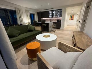 Waterside Stay Near O2 Royal Dock With Parking And AC - Londra - 0