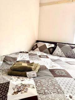KINGSIZE BEDRROM IN SHARED HOUSe - Derby - 6