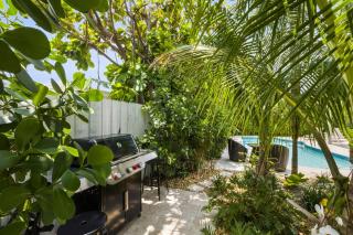 New! Luxurious Villa with Pool in West Palm Beach - 1