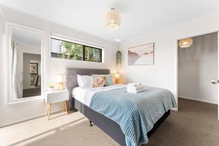 Coastal Garden Family Hideaway - Auckland - 2