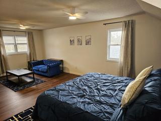 Spacious Family-Ready 4BR with Pool and Office - 9