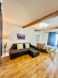 Rosyth 3 Bedroom home-Near Edinburgh & M90 With Free Parking - Rosyth - 9