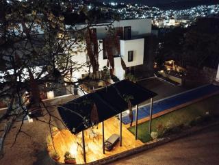 Casa céntrica, alberca y estacionamiento - Guanajuato - 0