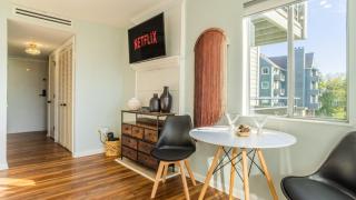 Romantic Exclusive Condo Stunning Mountain View - 3