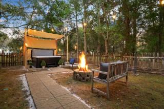 Hot Tub Haven 7 Beds Endless Summer - 4