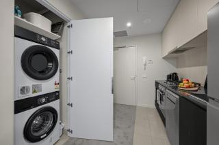WOW Apartment on Collins - Melbourne - 5