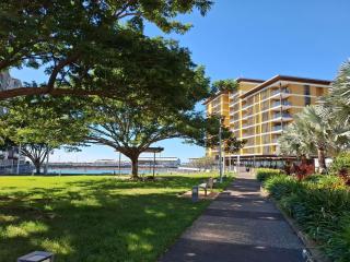 Luxurious Waterfront Living in the Heart of Darwin - Darwin - 0