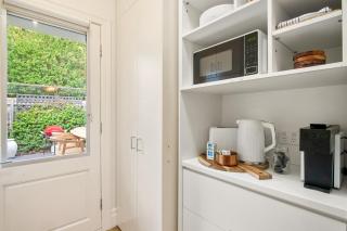 Wellness Escape- 1 Bed Home with Studio & Sauna - Melbourne - 2