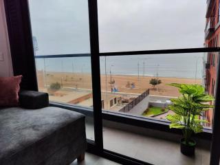 Exclusive and Elegant Apartment with an Ocean View - 9