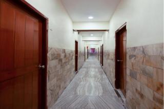 Super Hotel O Holiday Rani Gunj Opp Punjab national bank - Secunderabad - 0