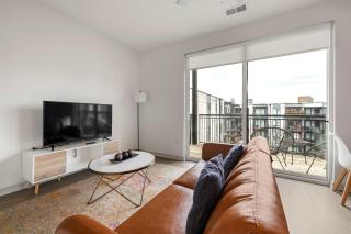 Stunning Nulu 1BR CozySuites 10 - Louisville - 9
