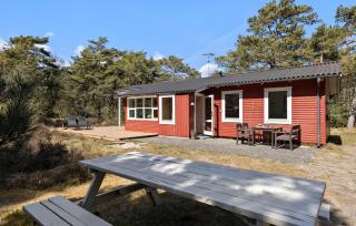 3 Bedroom Beautiful Home In Aakirkeby - Vester Sømarken - 1
