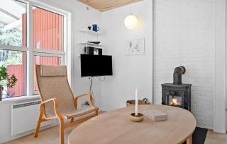 3 Bedroom Beautiful Home In Aakirkeby - 7