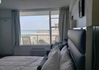 Pool Luxury Oceanfront Studio Ideal 4 Long Stay - Daytona Beach - 5