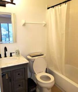Pool Luxury King Room4Rent in a 2BR 2.5BA Laundry - Daytona Beach - 5