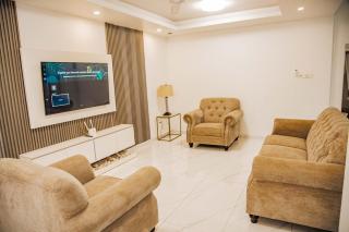 Modern 4BR in East Airport Gated Community - Accra - 2