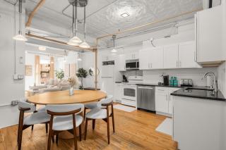 Spacious 3 Bedroom Gem in Trendy Dumbo! - Brooklyn - 8